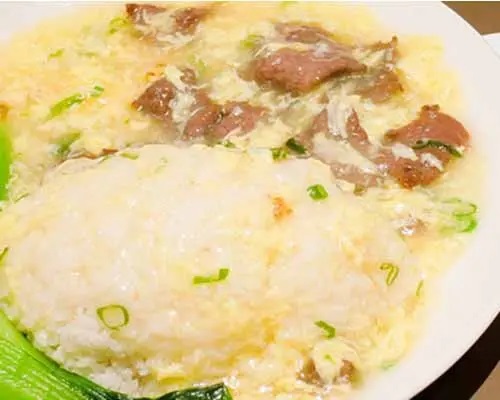 202 Sliced Beef & Egg on Steamed Rice